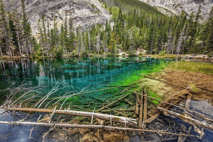 Grassi Lakes: Trail Guide to Canmore’s Turquoise Gem