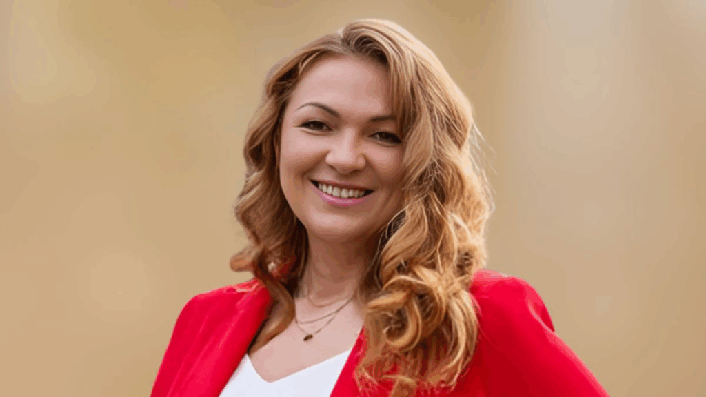 Irita Marriott Height – Antiques Road Trip Star Facts 2 image 165